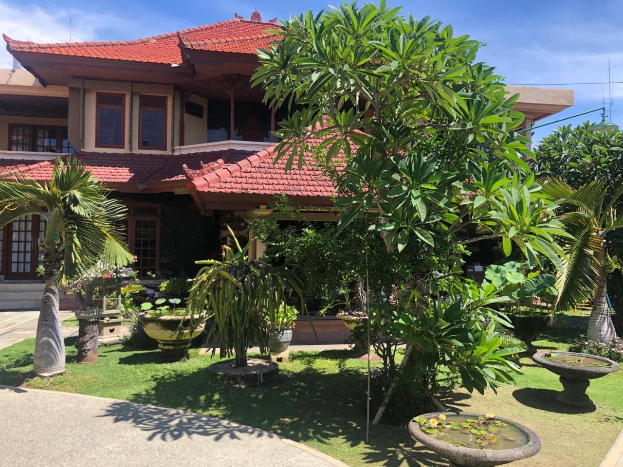D'Kubu Legian Hotel Exterior photo